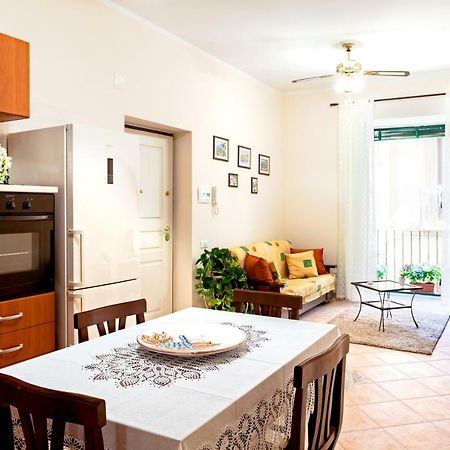 Апартаменти Doris House Сорренто Екстер'єр фото