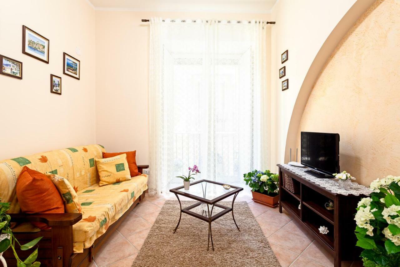 Апартаменти Doris House Сорренто Екстер'єр фото